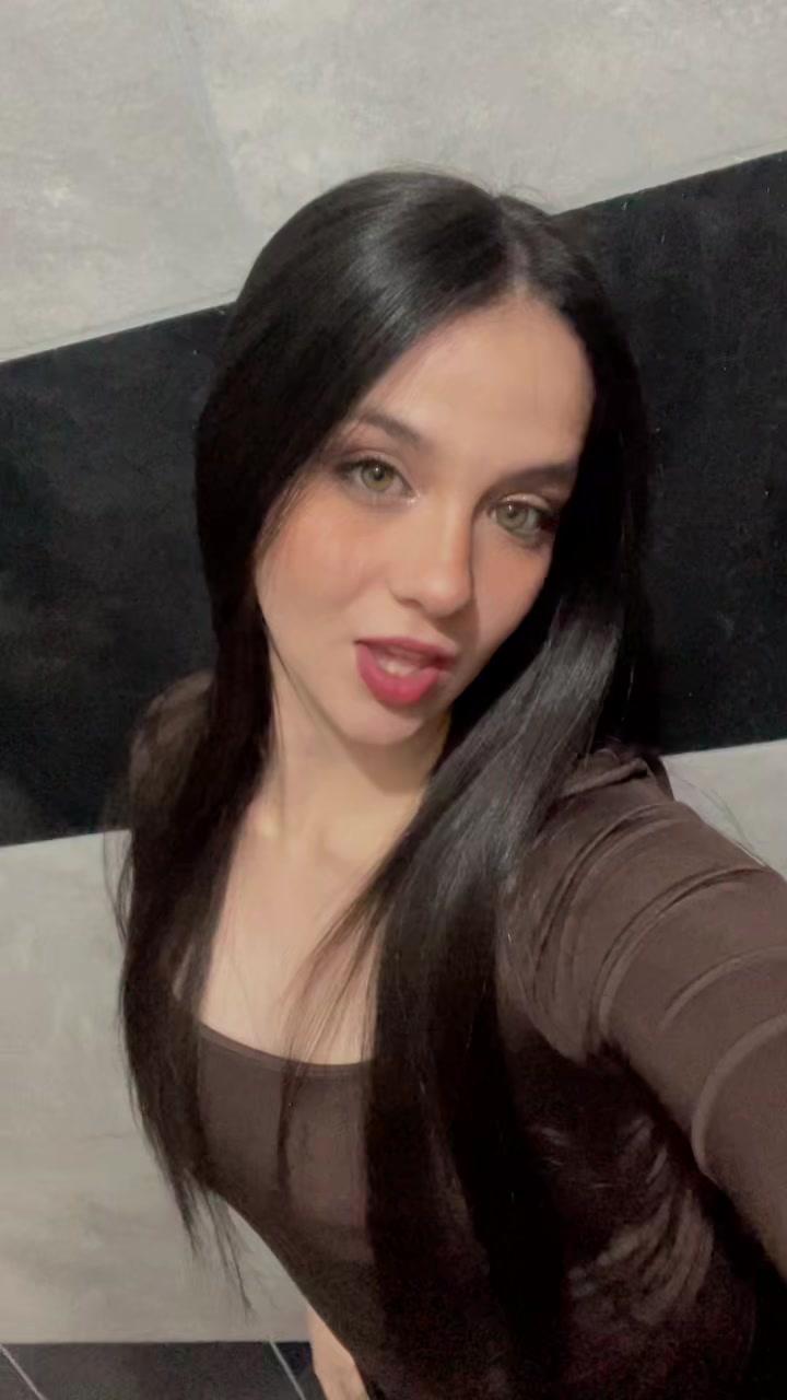 @Larita✨