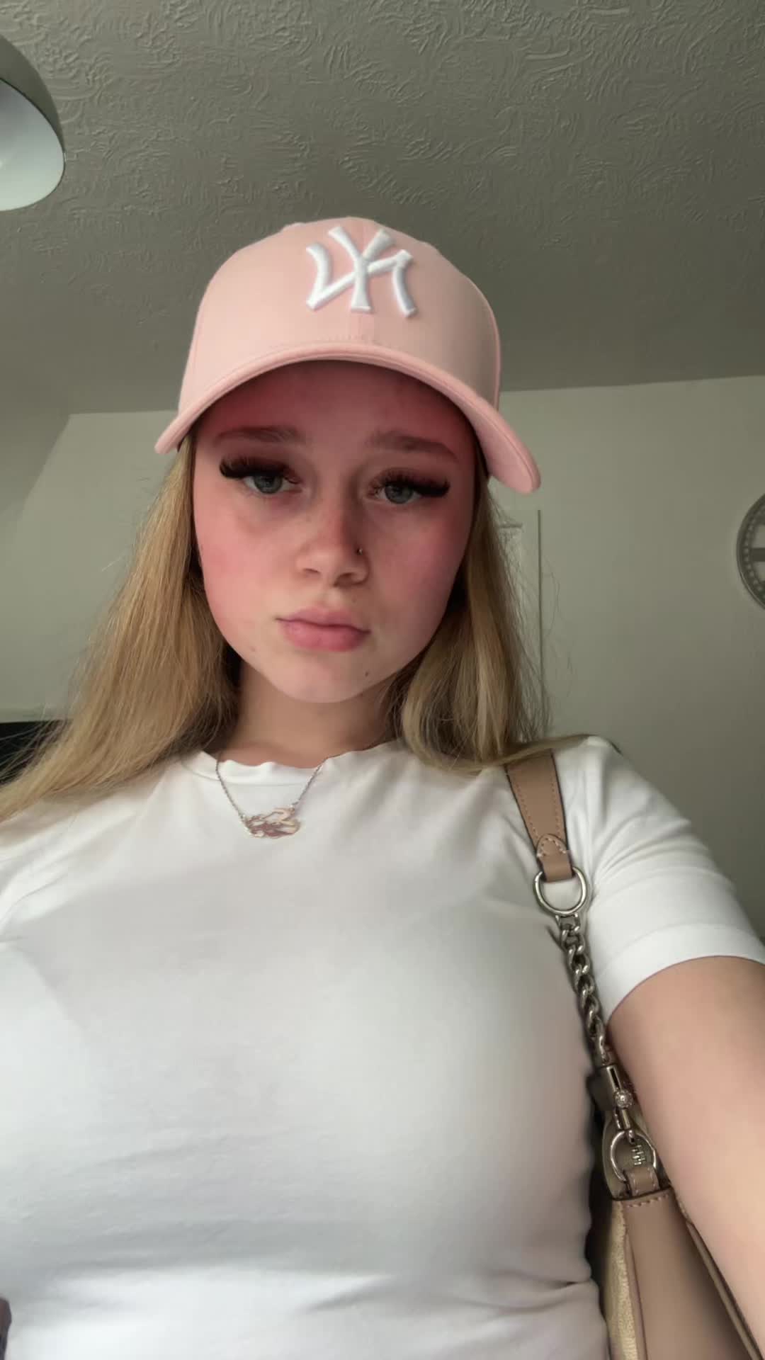 @❦ℬ𝓇ℴℴ𝓀ℯ❦