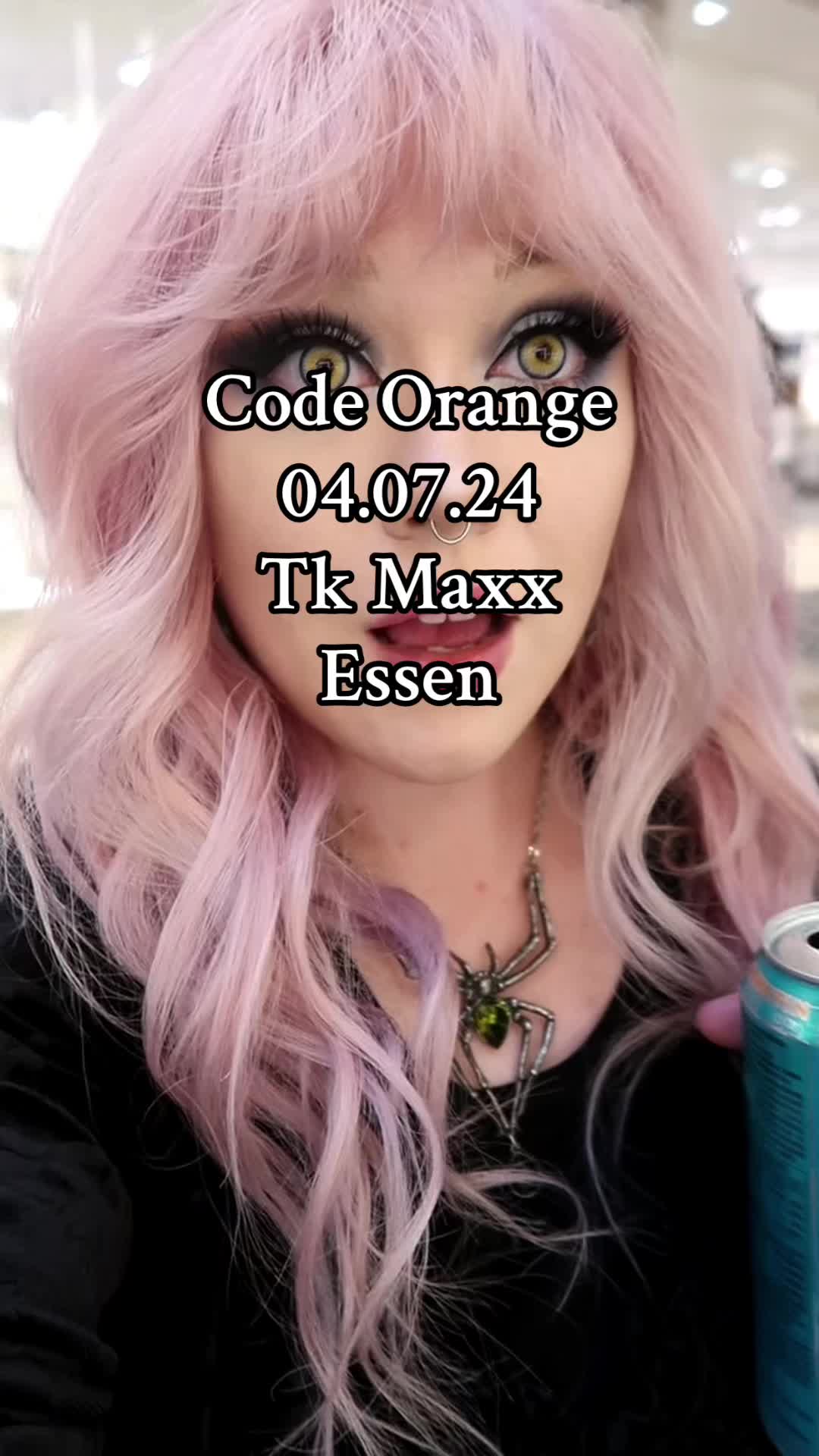 @lucinda_crimson
