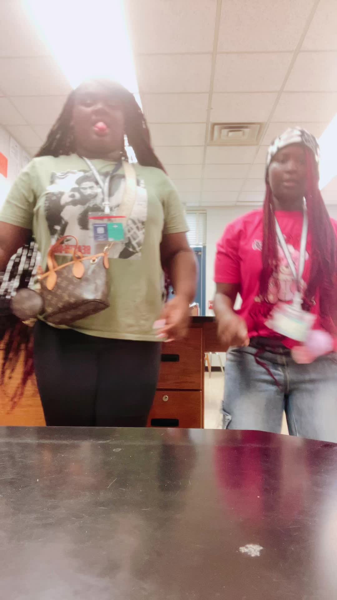 @who.tf._istiny