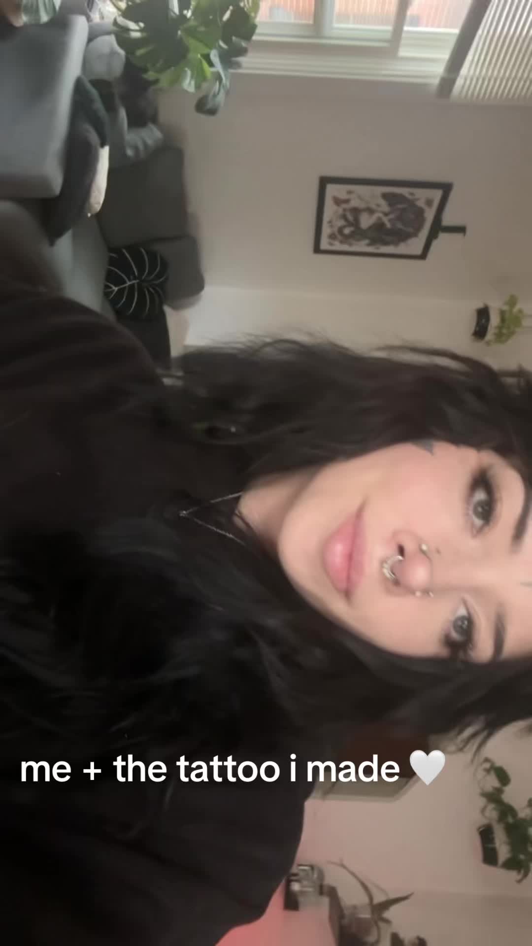 @🕷𝕭𝖊𝖊🕷