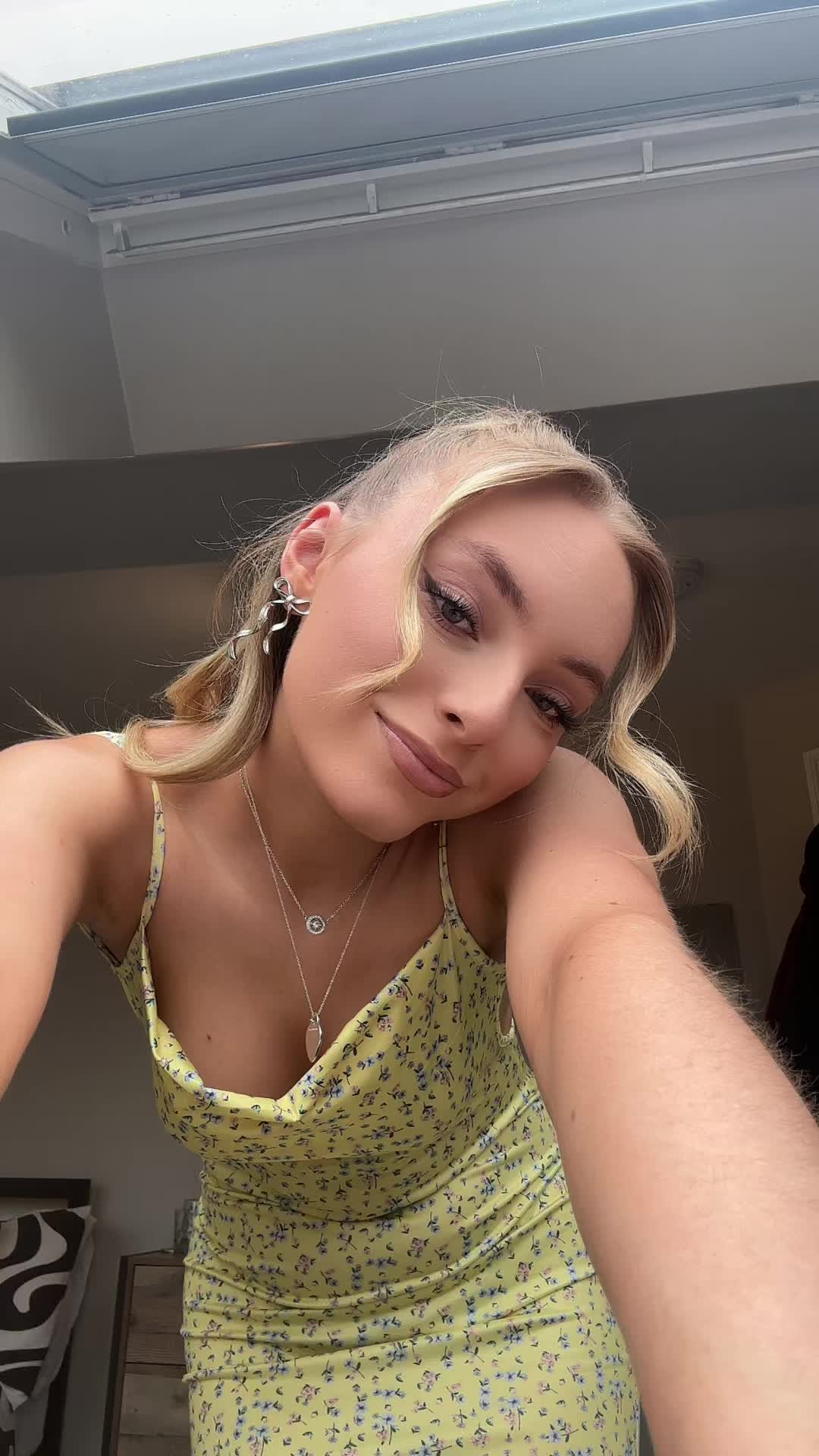 @Ella
