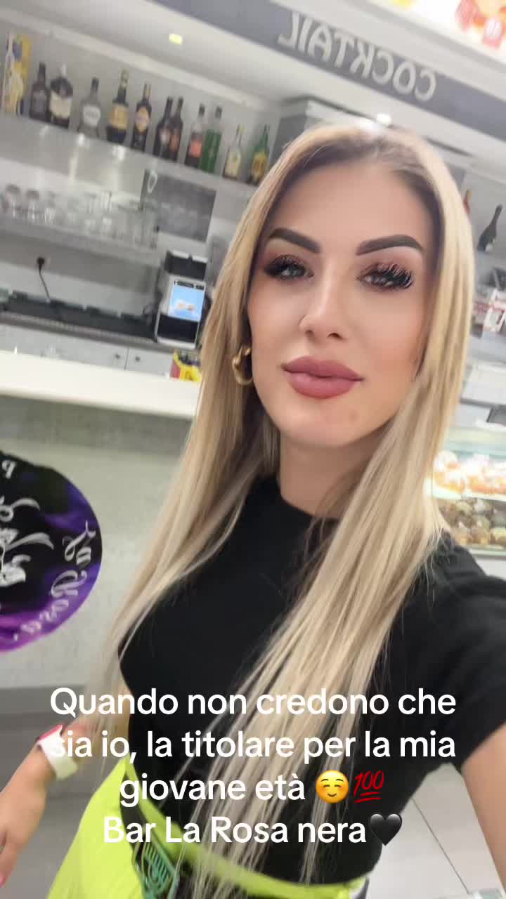 @La Rosa Nera 🖤⚘️