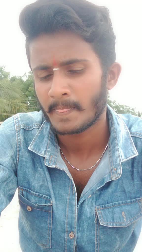 @ಹಗರಿಬೊಮ್ಮನಹಳ್ಳಿ ಹುಡುಗ