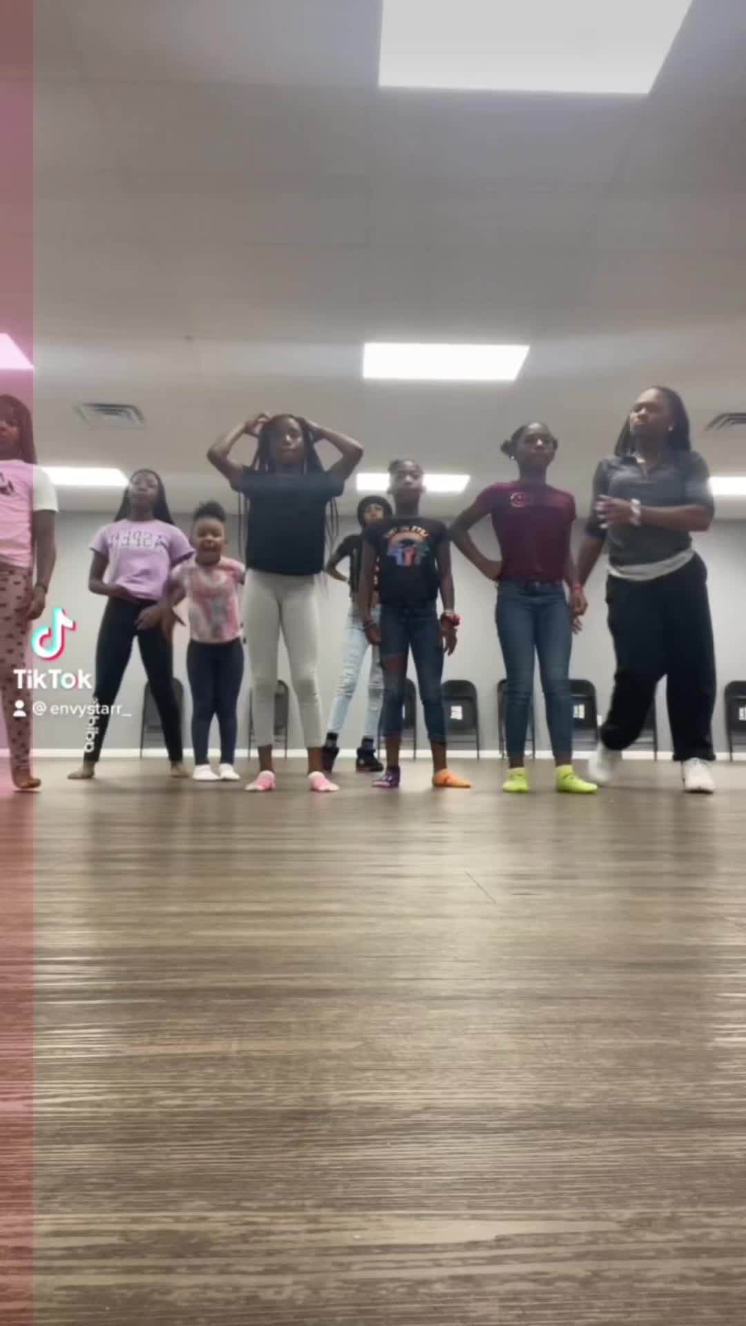 @Envystarr_