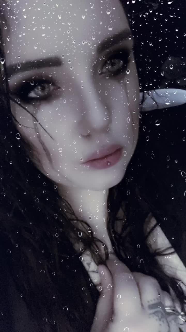@Nikki