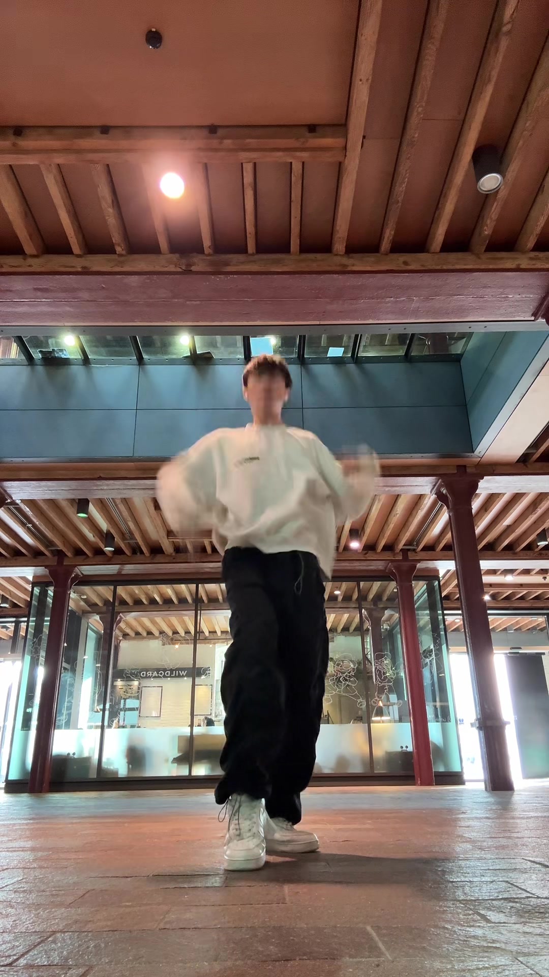 @momo