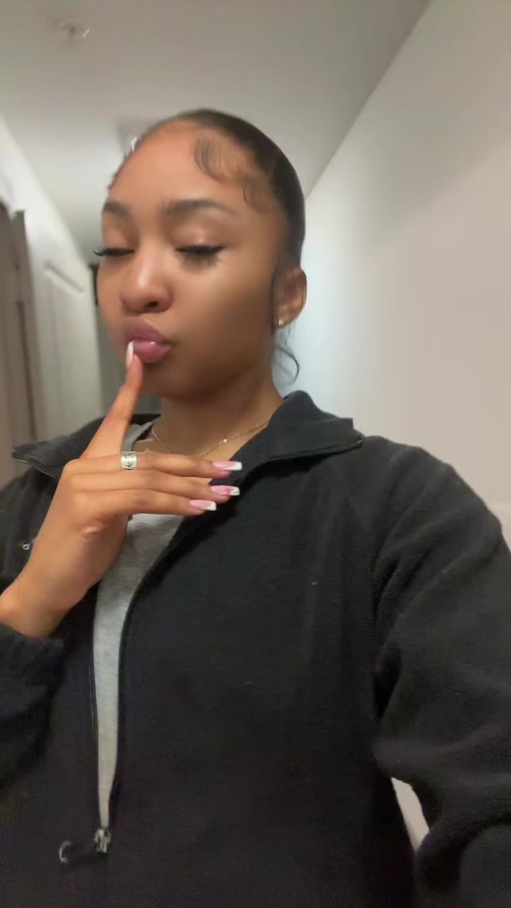 @pansyynicolee