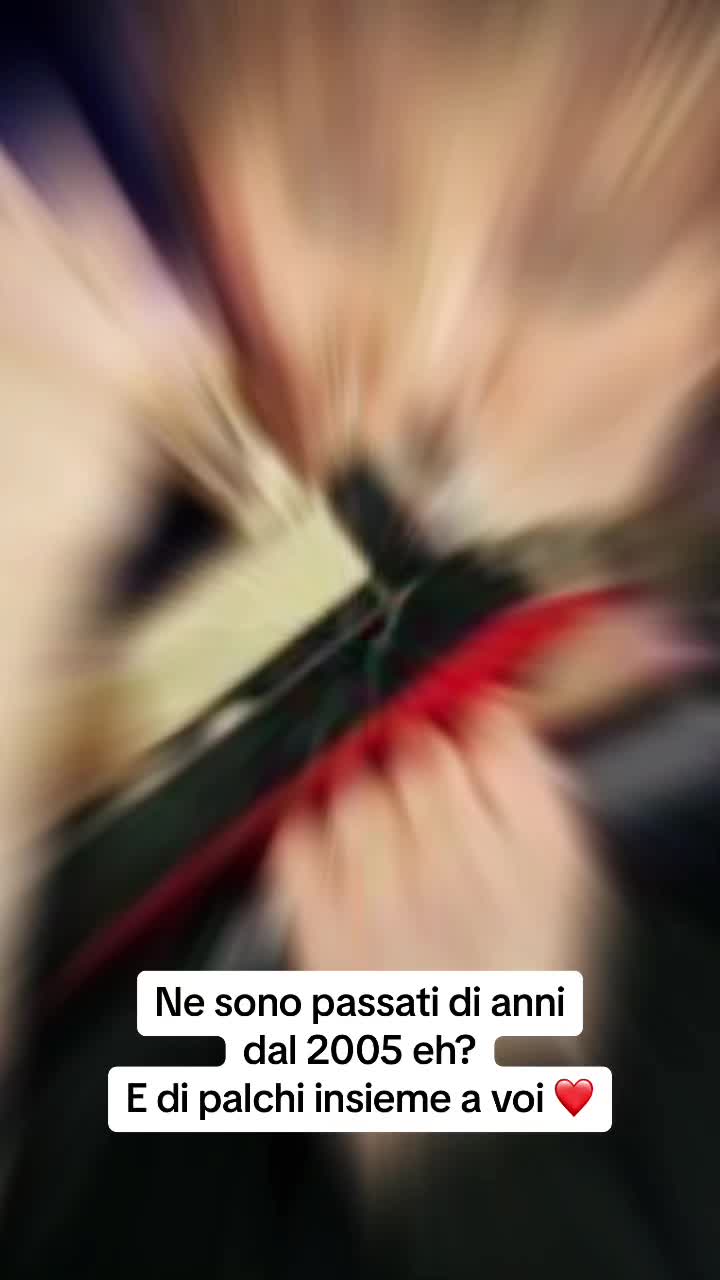 @Laura Bono Official