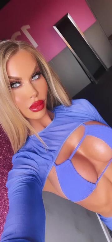 @MARNI MOORE