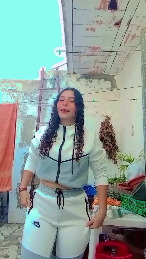 @lamoraaa💜