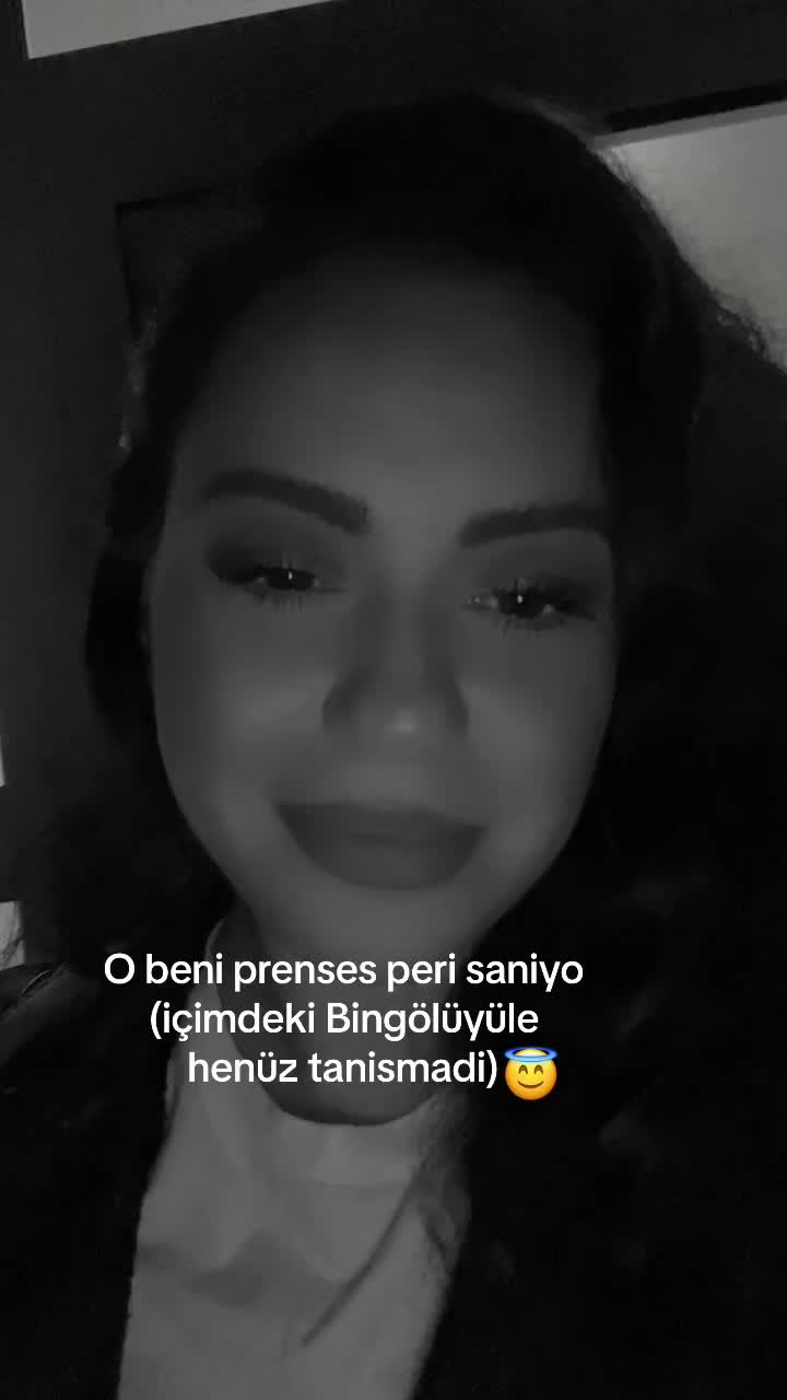 @N&uuml;kii 🩵