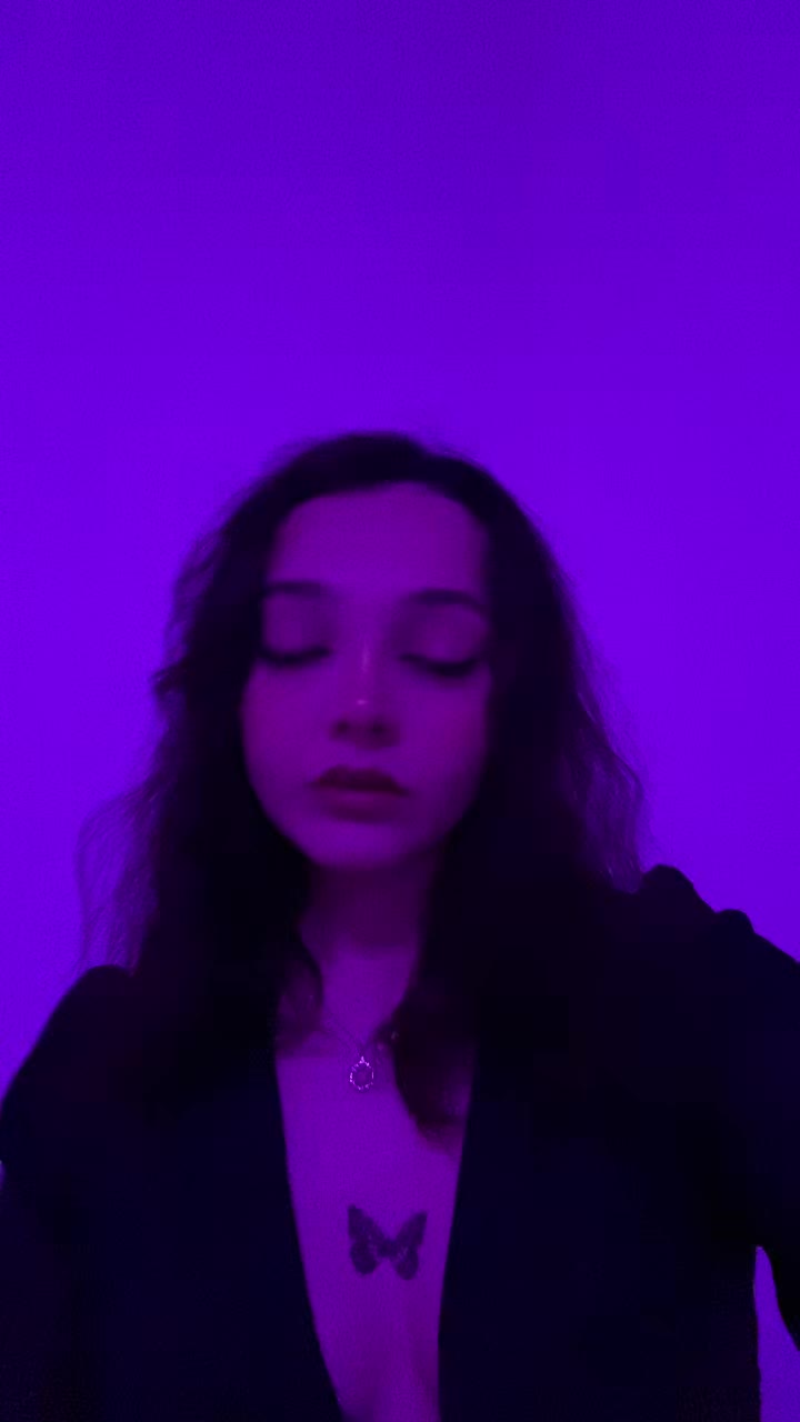 @_Gretaa_