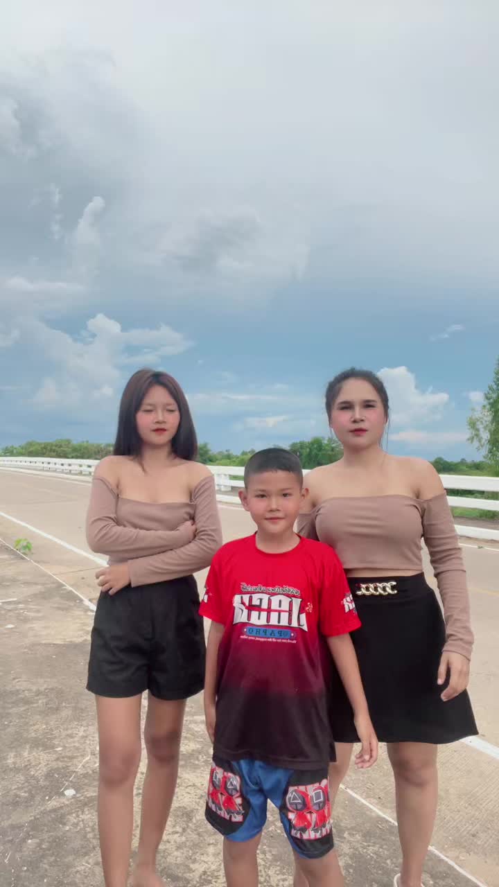 @แสงดาว จารัตน์