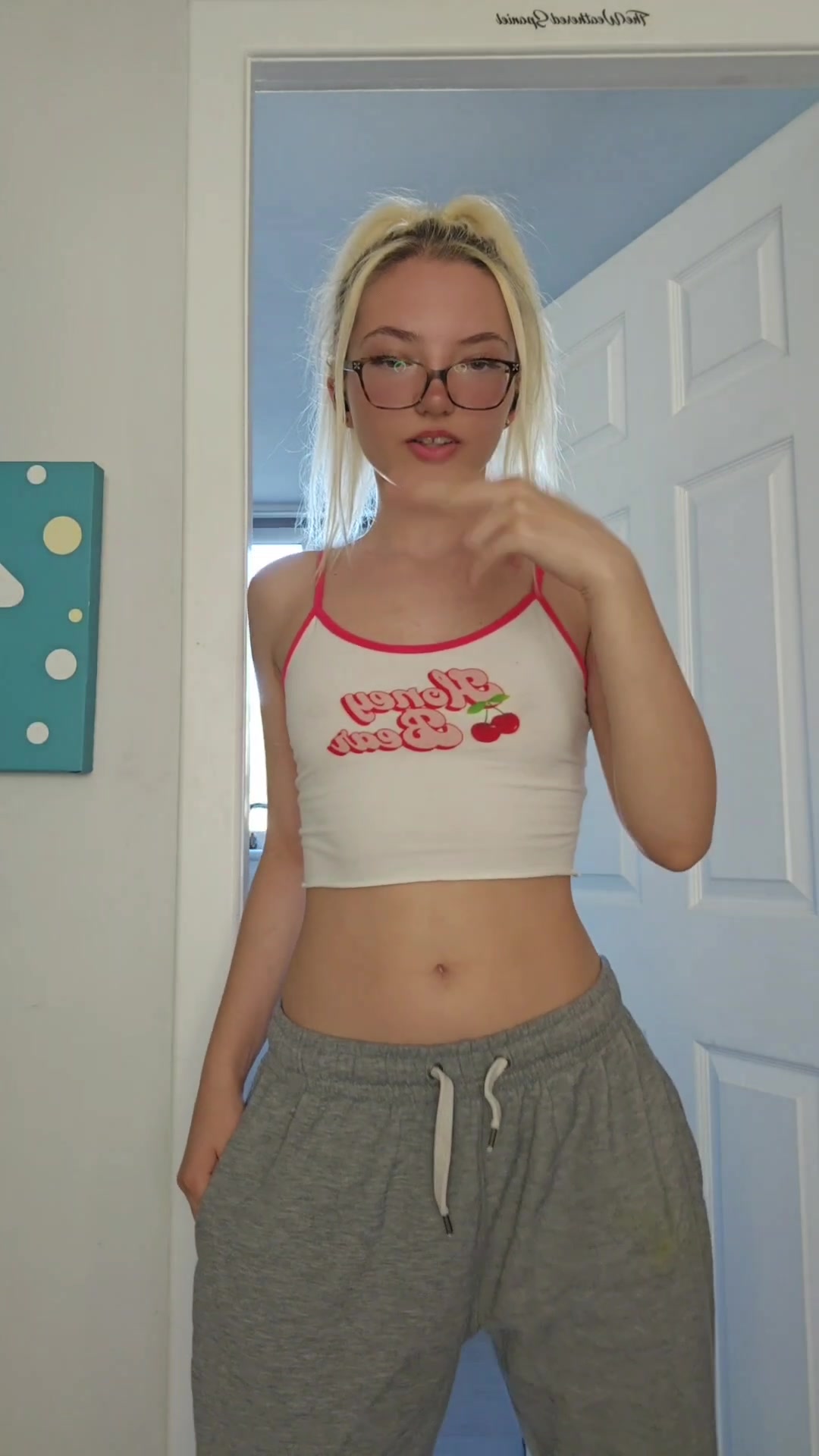 @daxnura