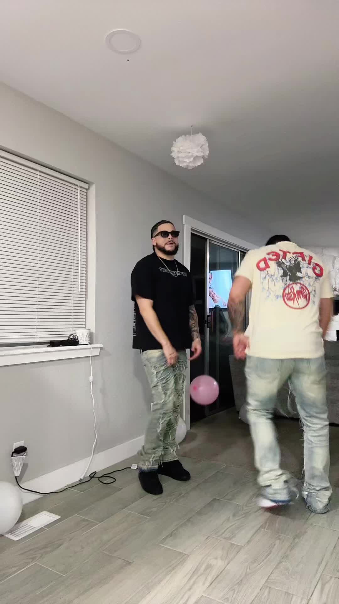 @Wavybros