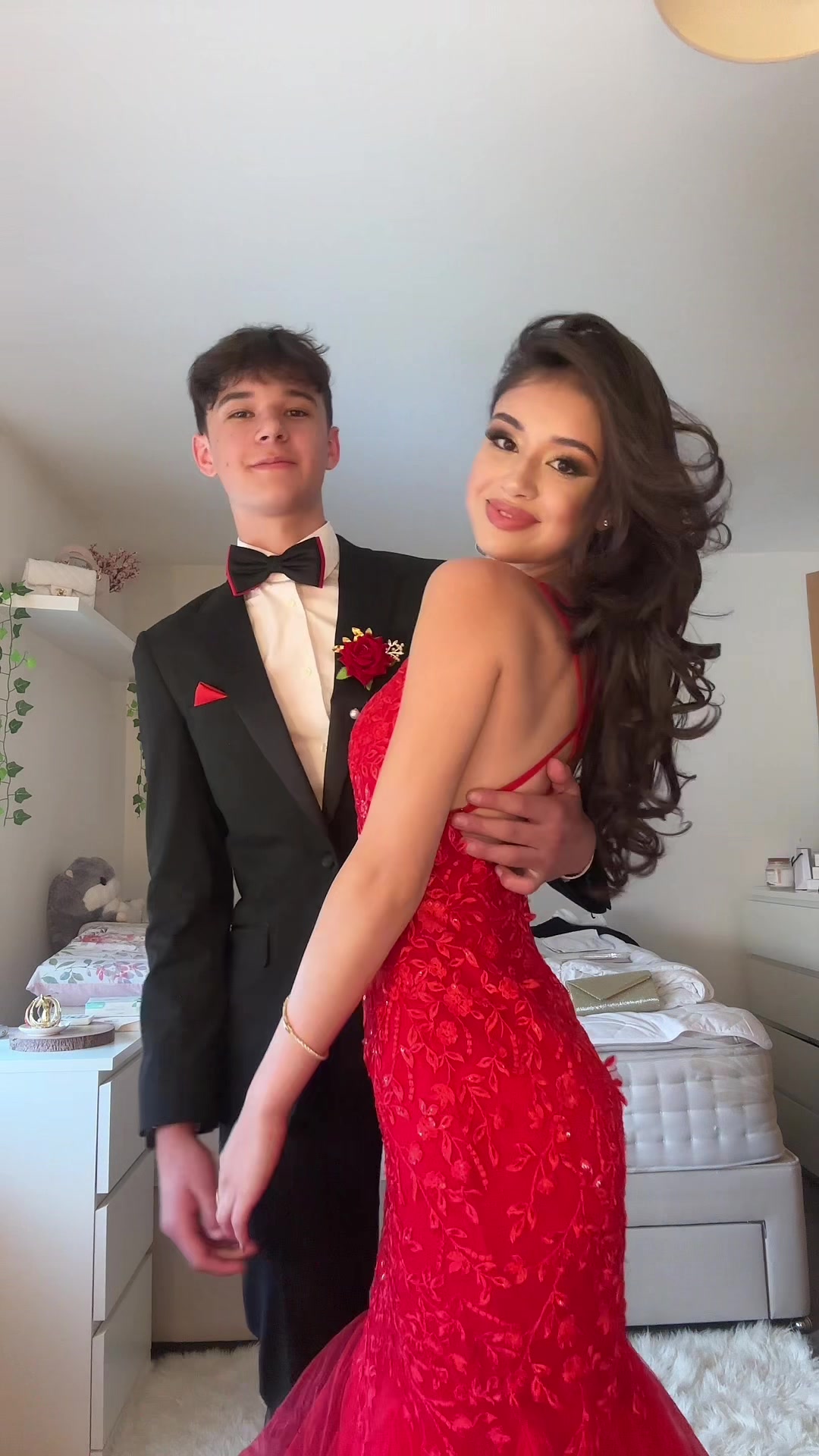 @yasmintibes