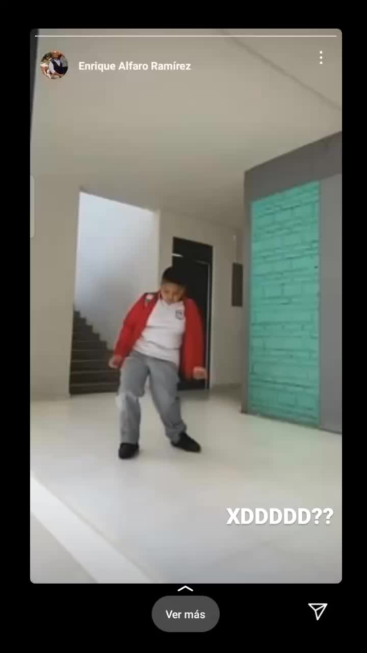 @Zo̷e >|< |-/
