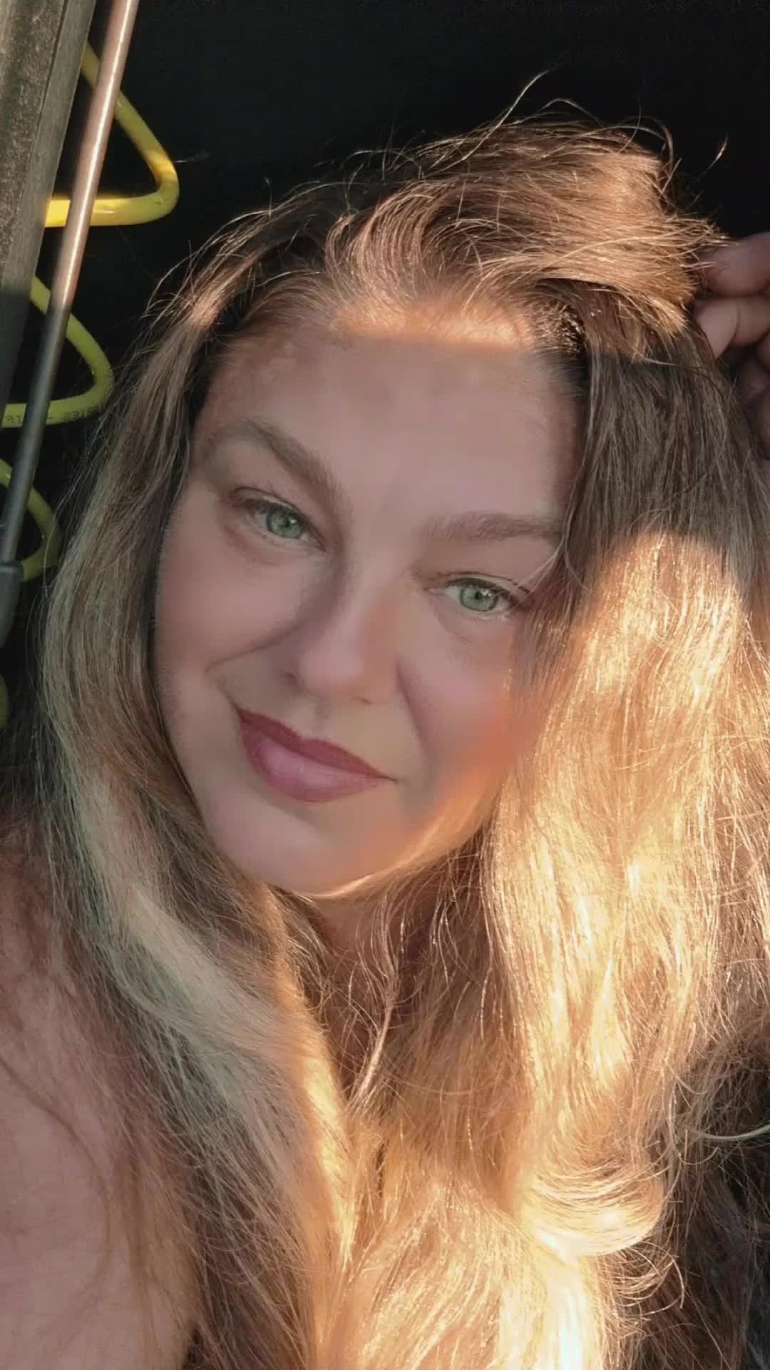 @AlenaBorys