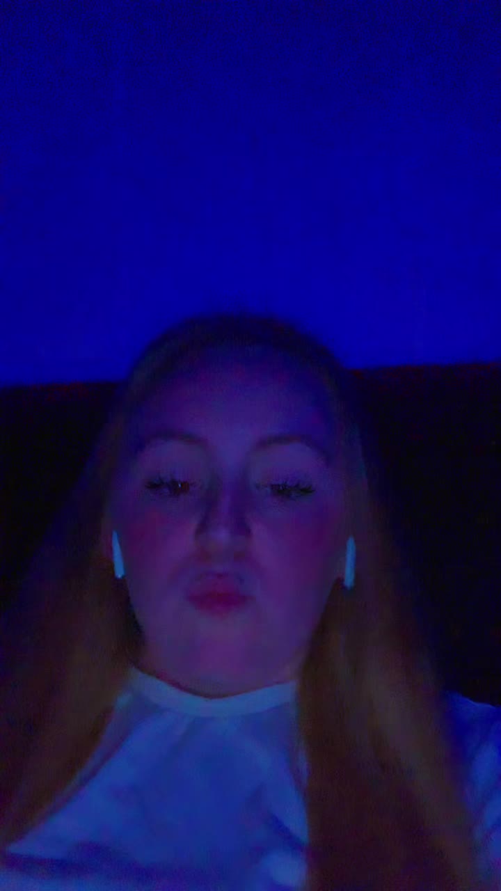 @Chloe