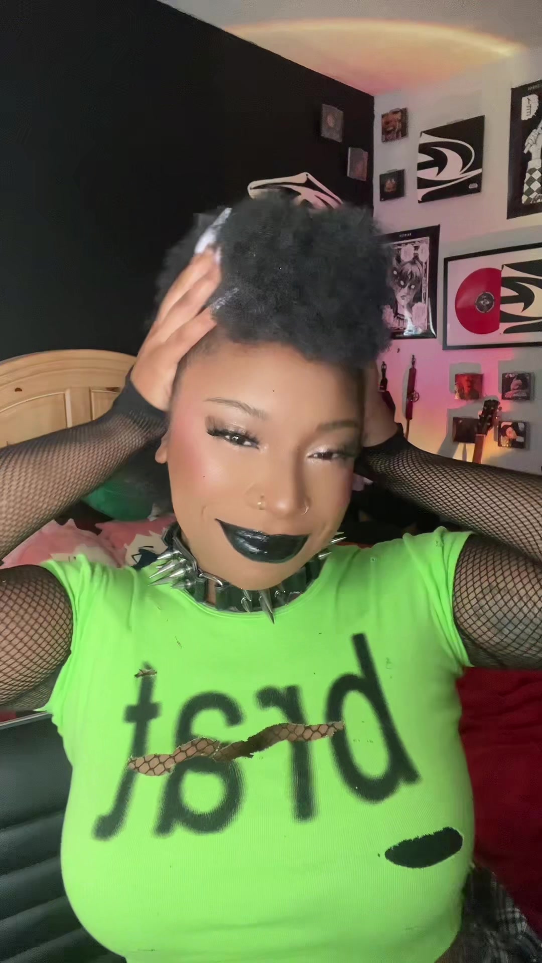 @Cyberpunk_Sharde