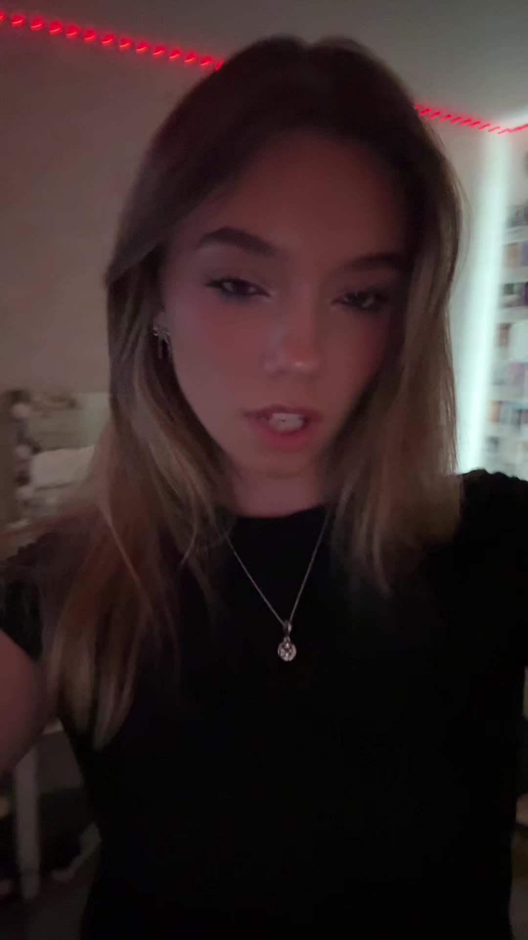@๐molly