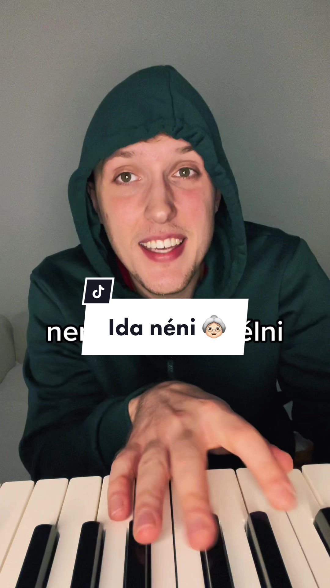 @P&aacute;l P&eacute;ter