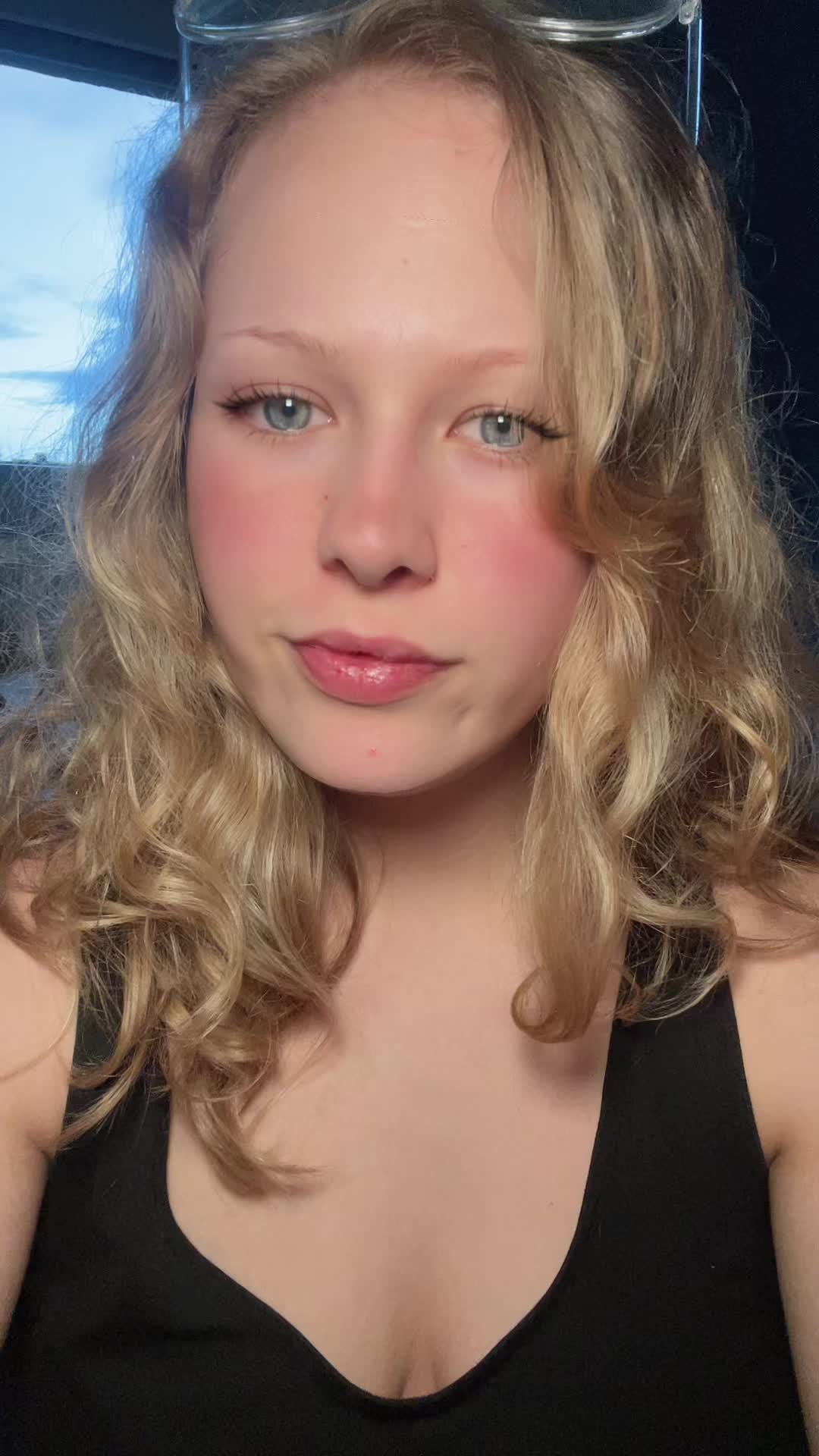 @Julix.mayFANPAGE