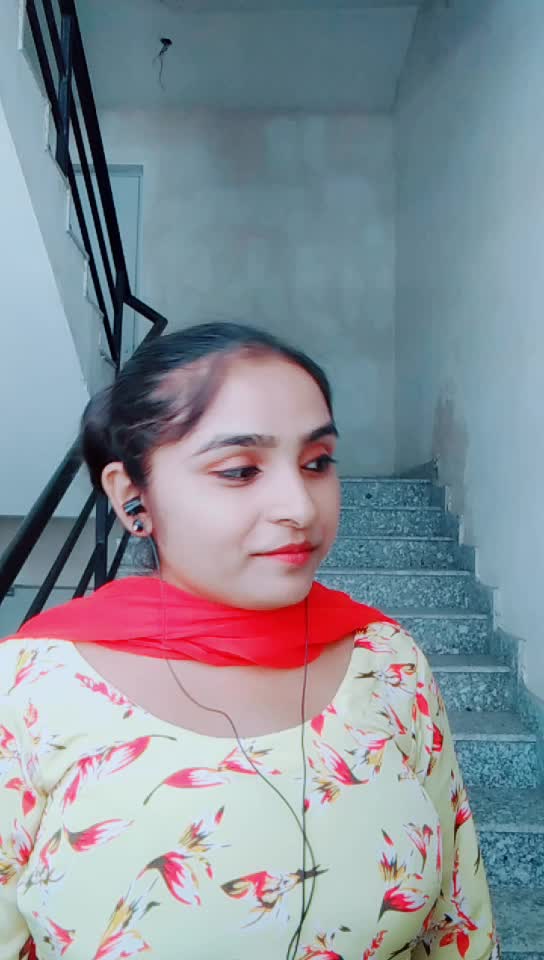 @ਬੇਬੇ ਬਾਪੂੁੁੁ ਦੀ ਫੈਨ