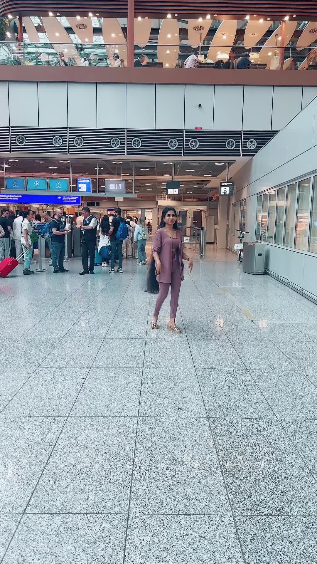 @thanusiya❤️lax✨🇩🇪