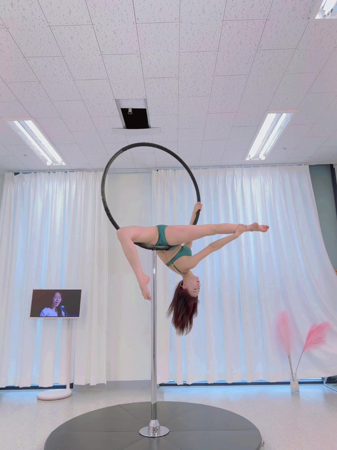@jsj_poledance