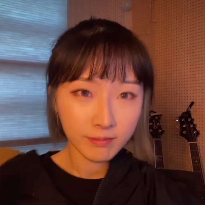 @jeongyeon and haseul vids