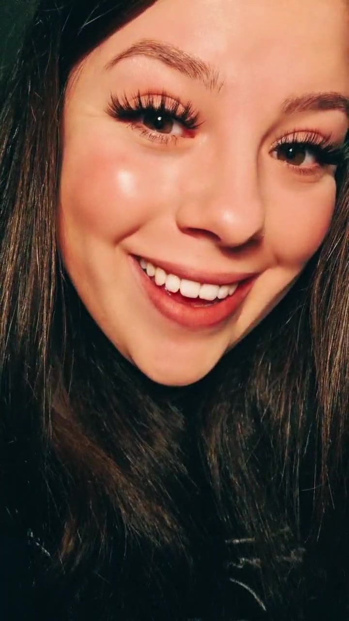 @Nadine Andrea