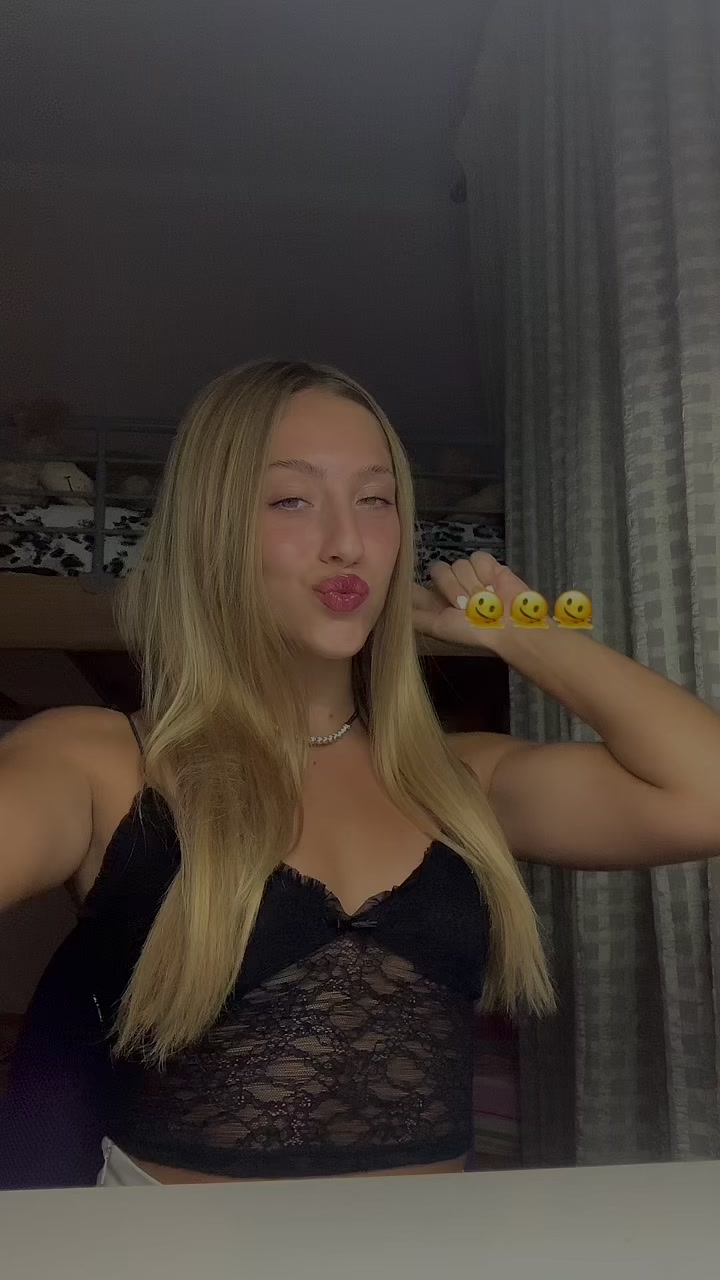@Nikoliaa