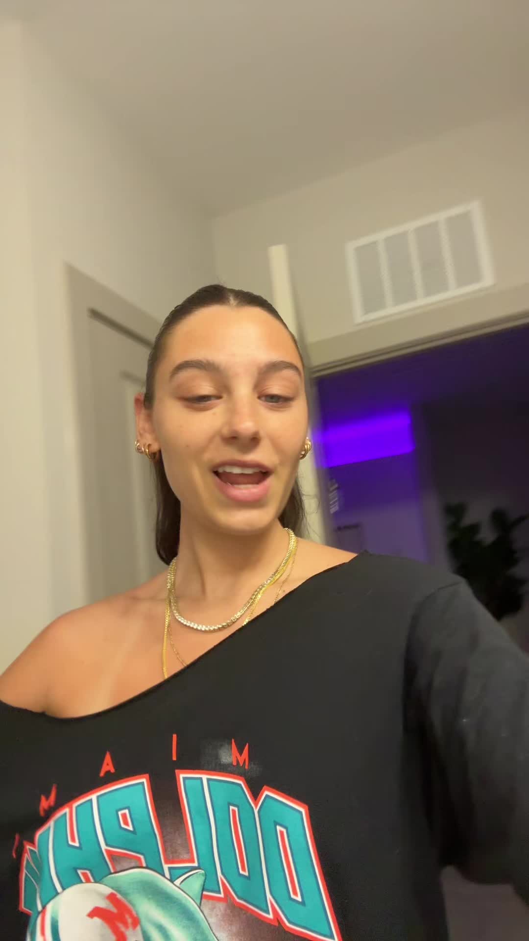 @😎