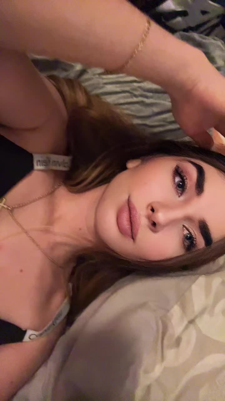 @Denii✨