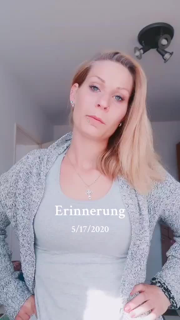 @Angiii