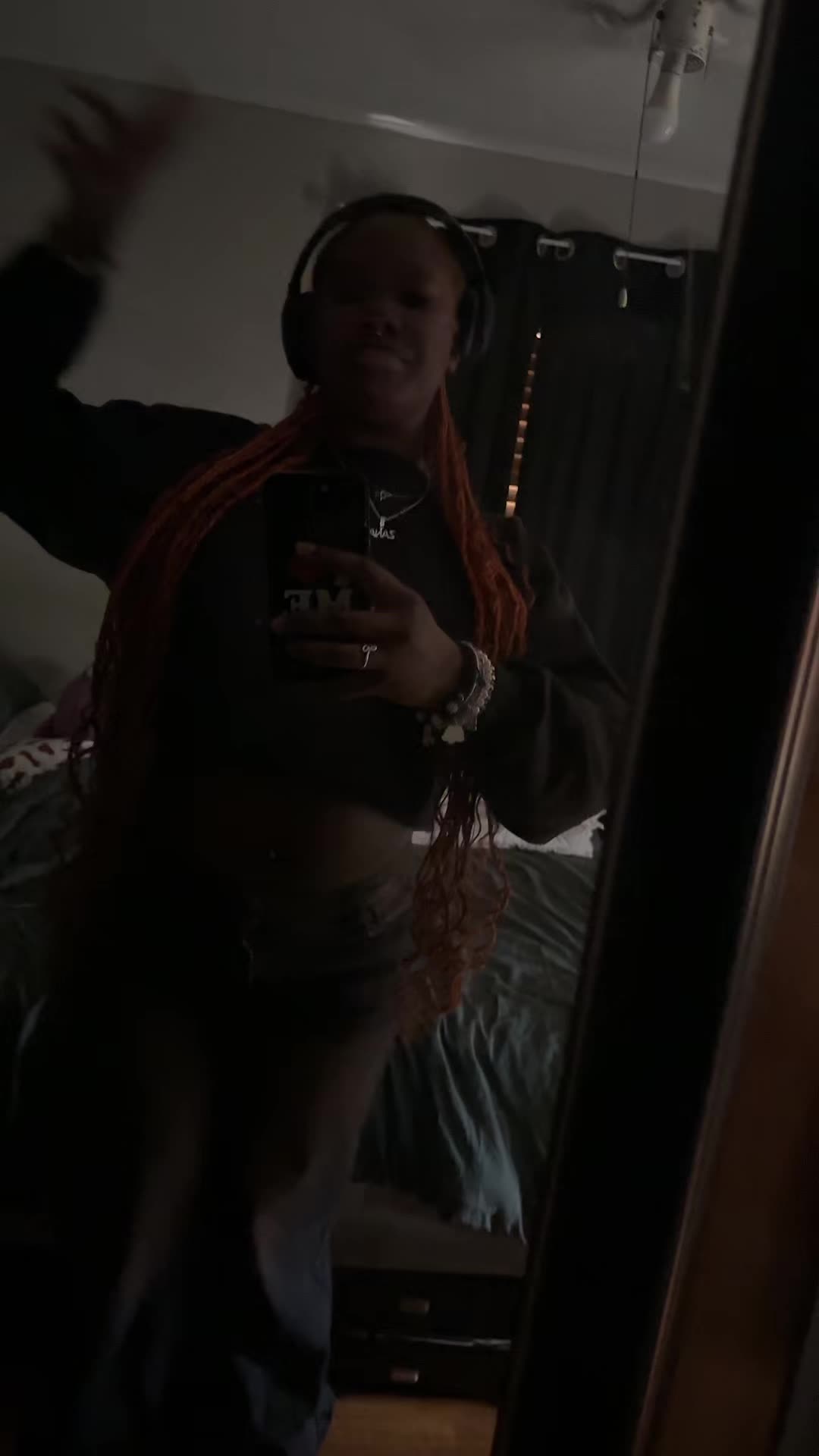 @🫶🏾