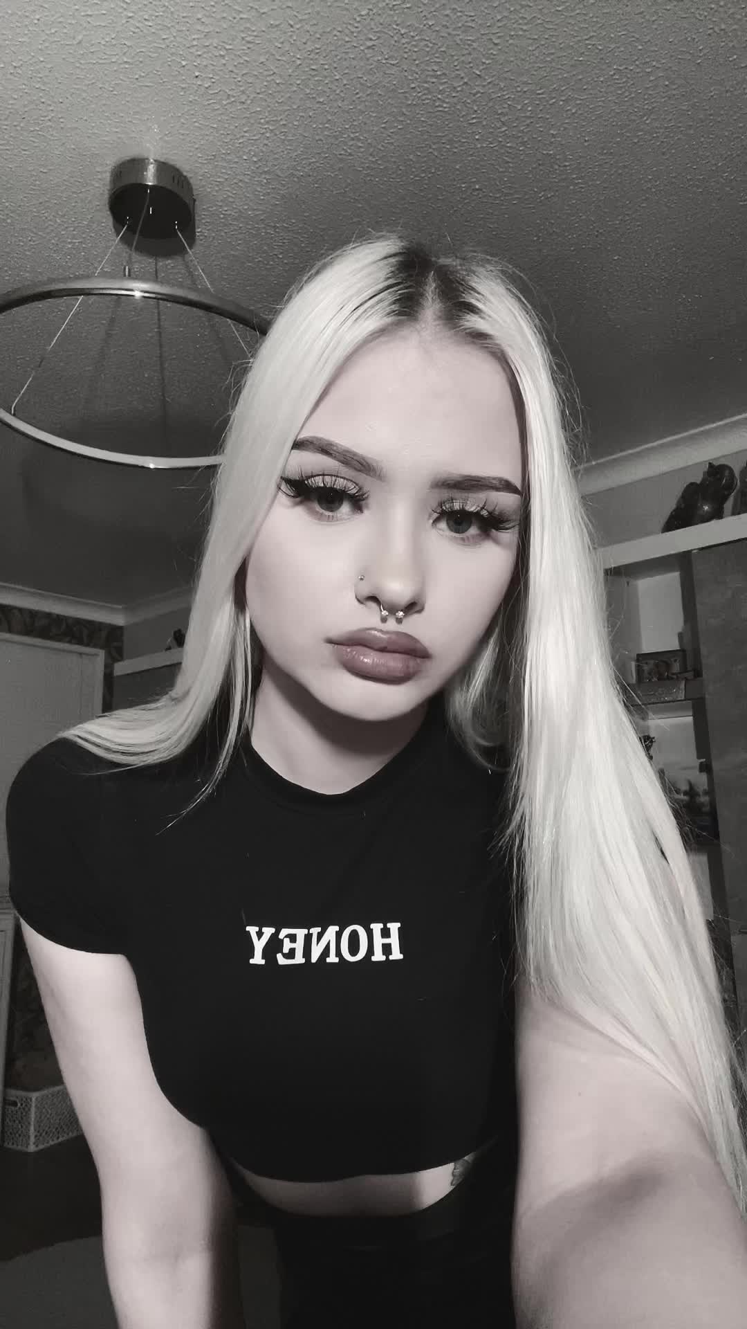 @𝑙𝑒𝑥𝑦