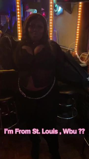 @Officially_Monea