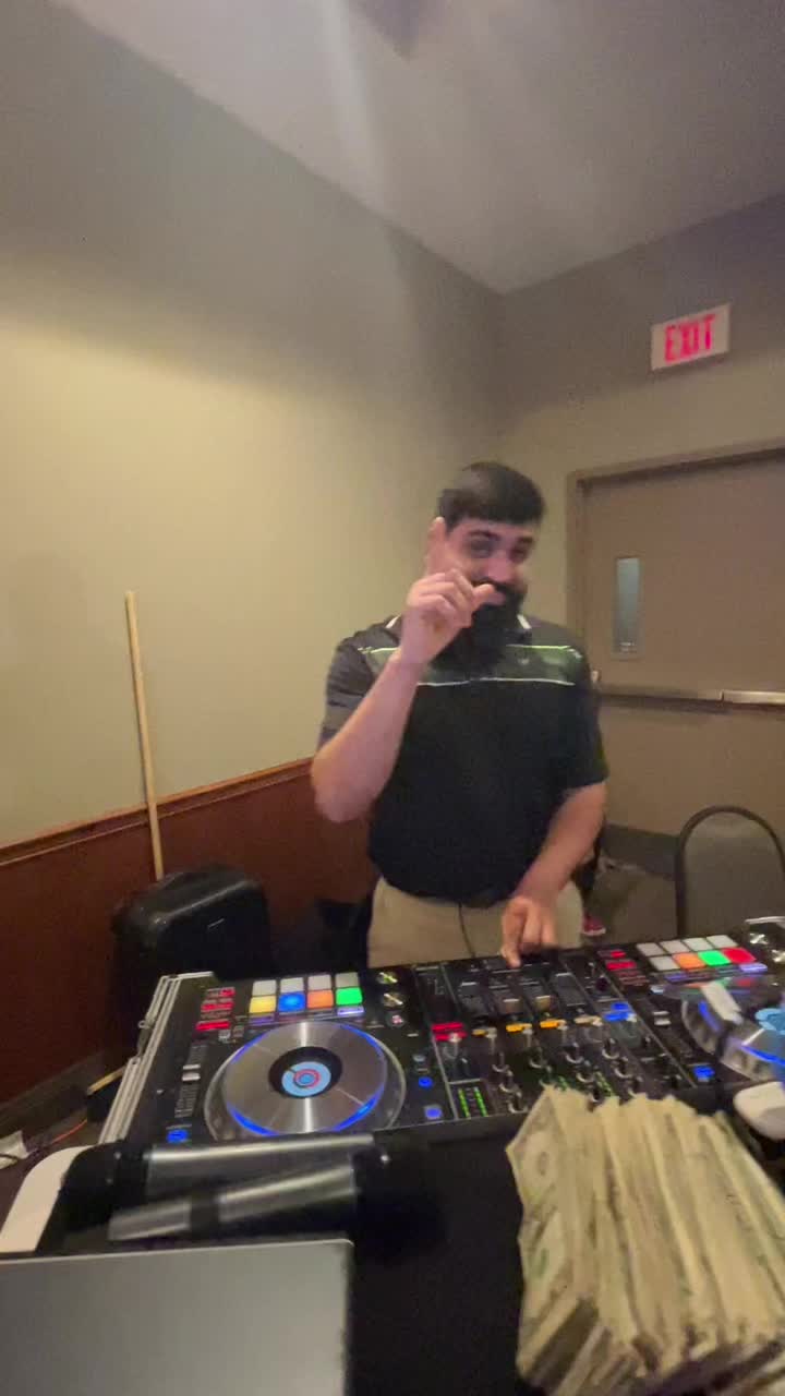 @DJ Ajay