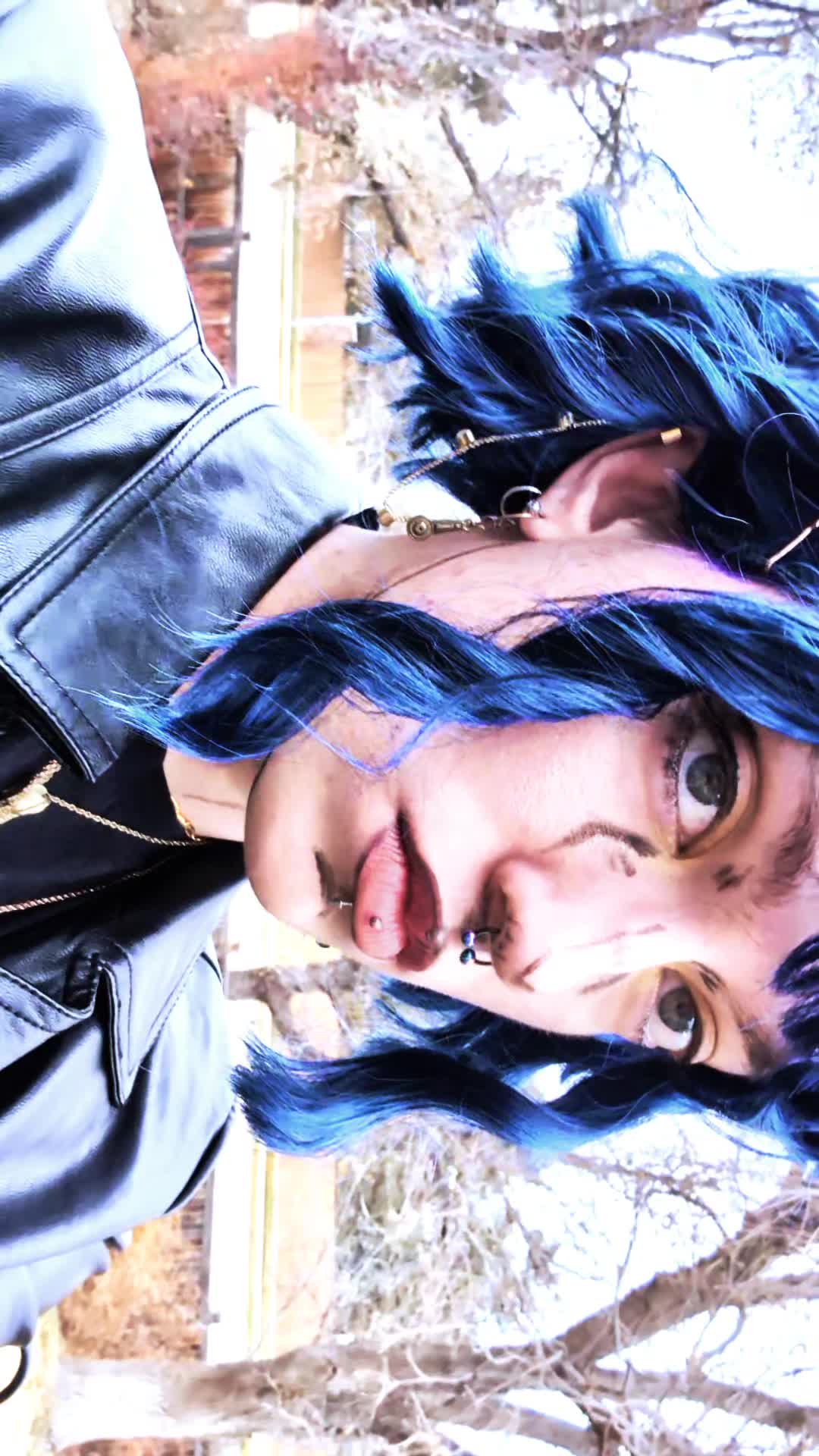 @Sun 🦷 (He/Him)