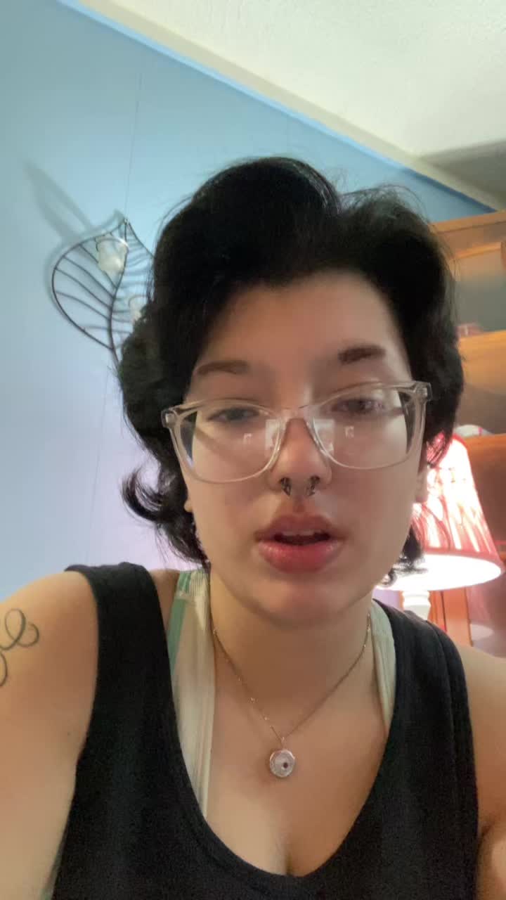 @hunny_bunny_boy