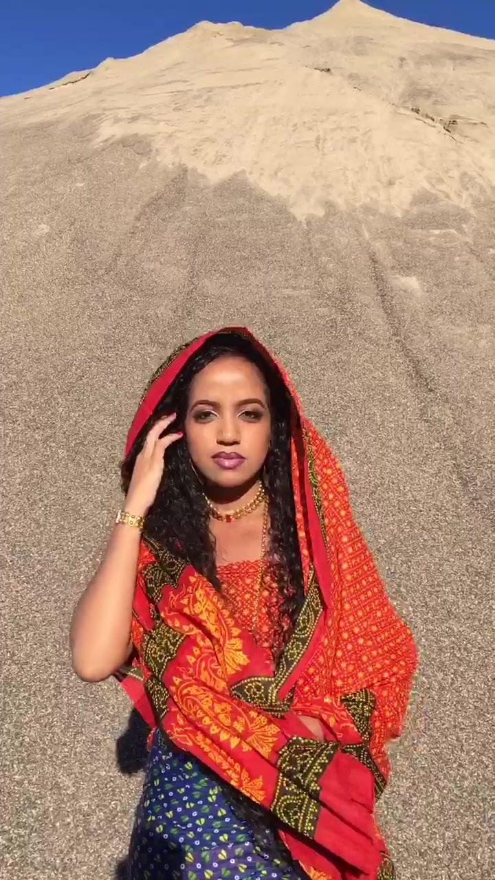 @Sincerelymerona