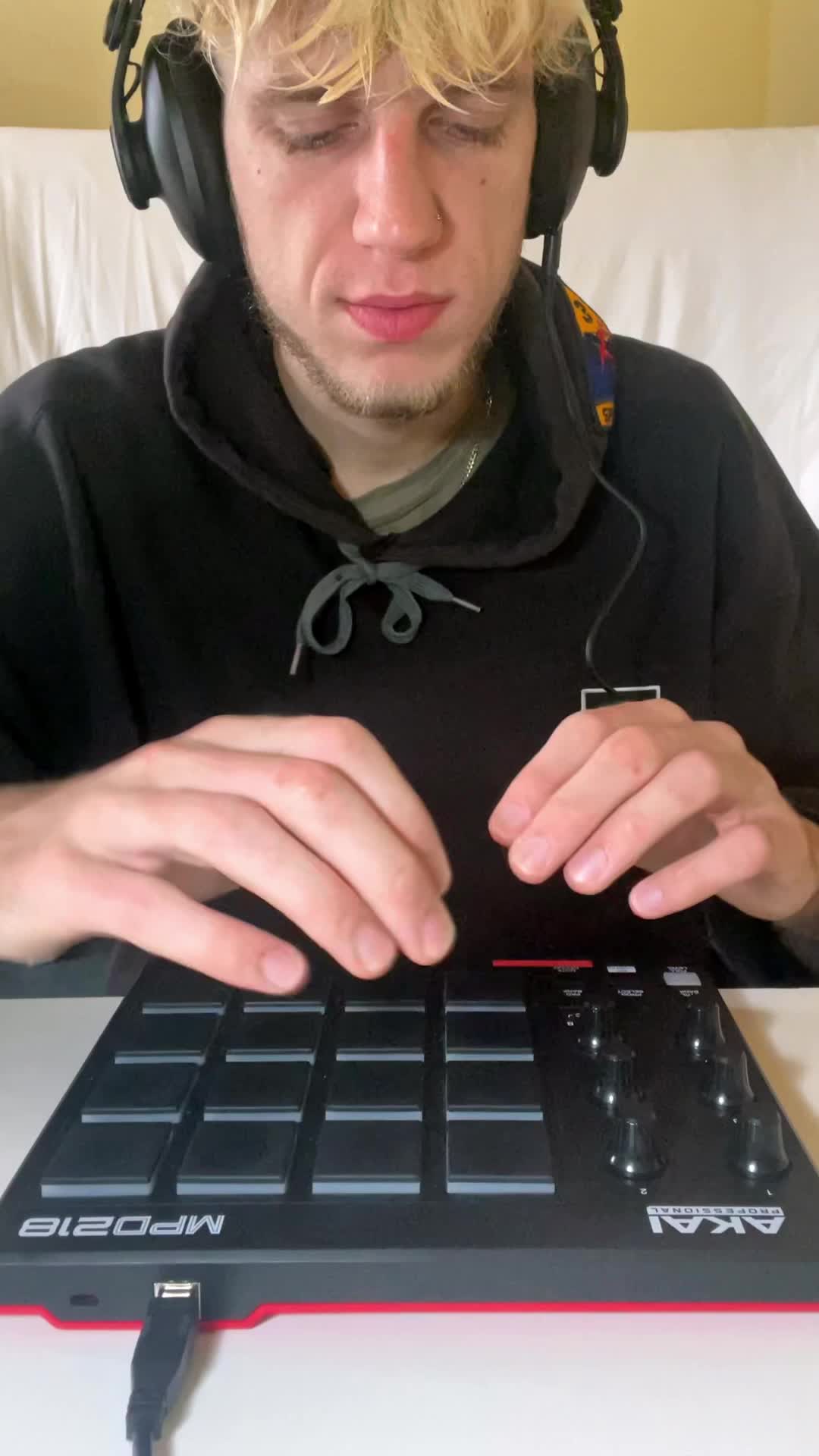@Goodboy | Fingerdrummer