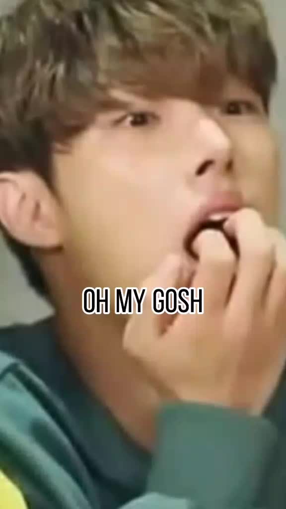 @so hawt🙂[hiat]