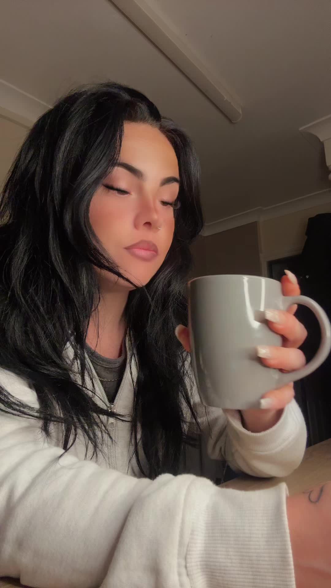 @CHLO3๐ฉถ