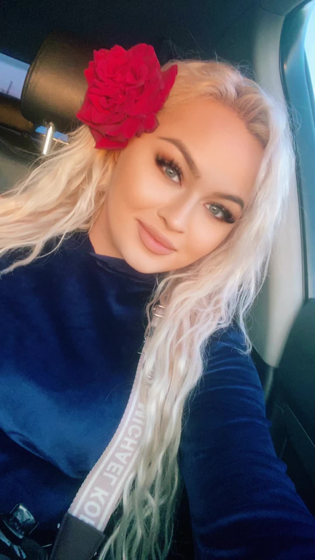@Denyy