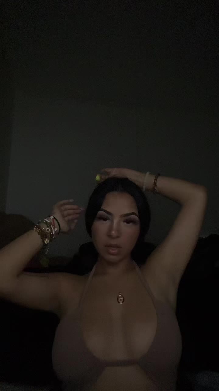 @selenaa 👸🏽