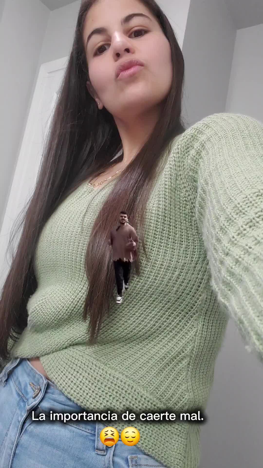 @Riya⚡️